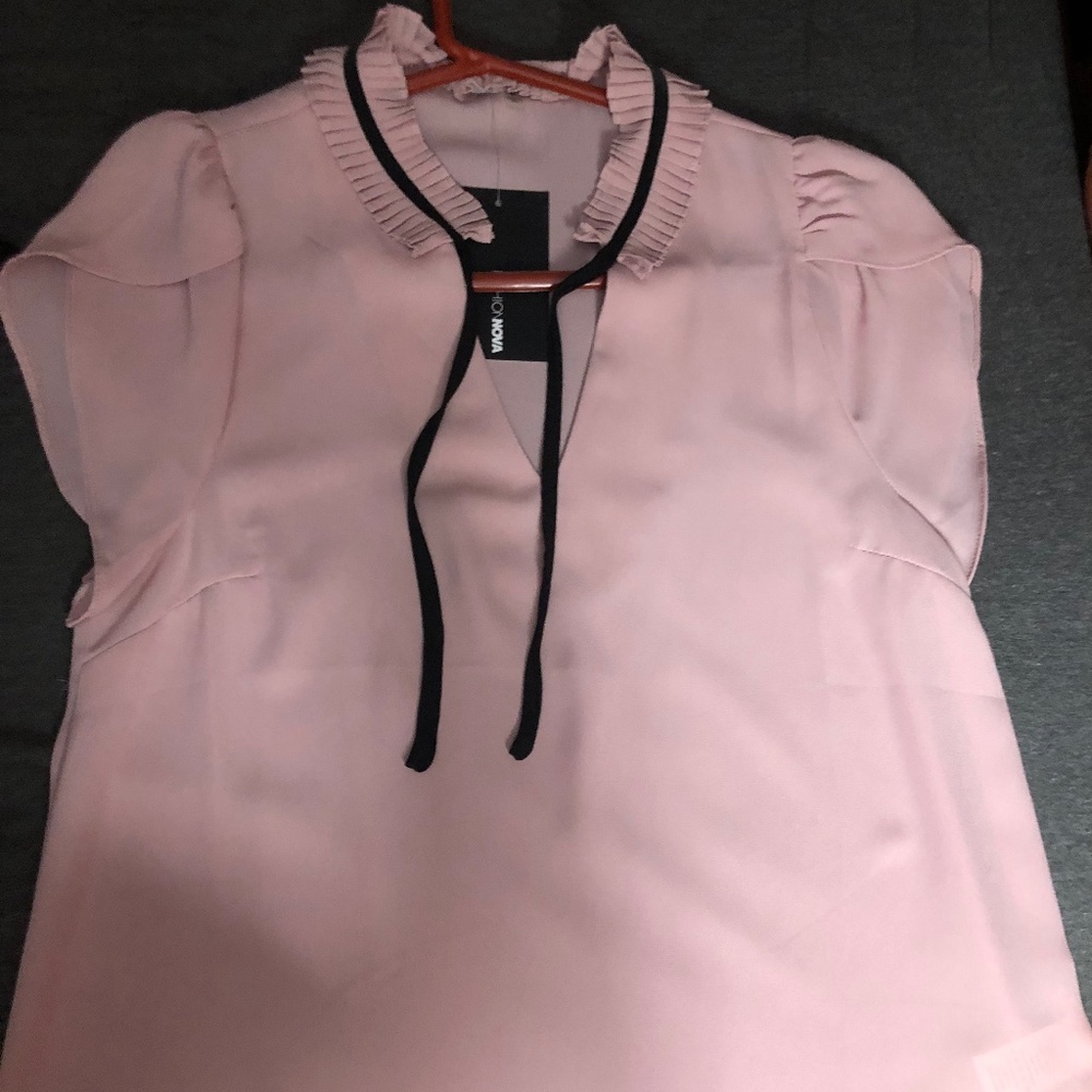 Fashion Nova blouse